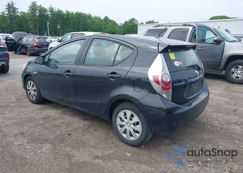 2014 Toyota Prius C Two z USA, uszkodzony, nr VIN JTDKDTB39E1558419